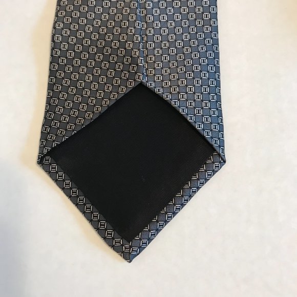 Van Heusen Grey Patterned 100% Silk Men's Tie - Picture 4 of 6